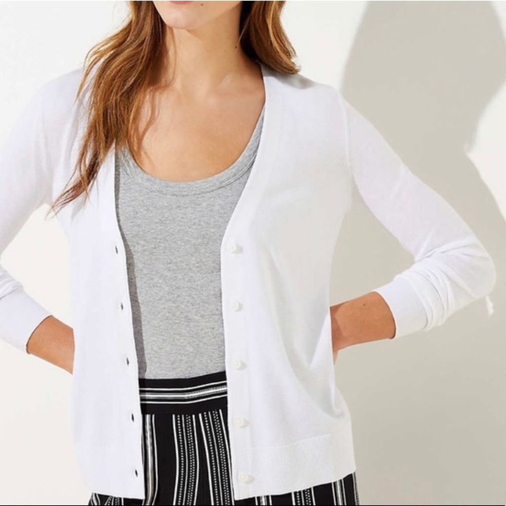 LOFT Women’s, V-Neck Cardigan in White, size XS